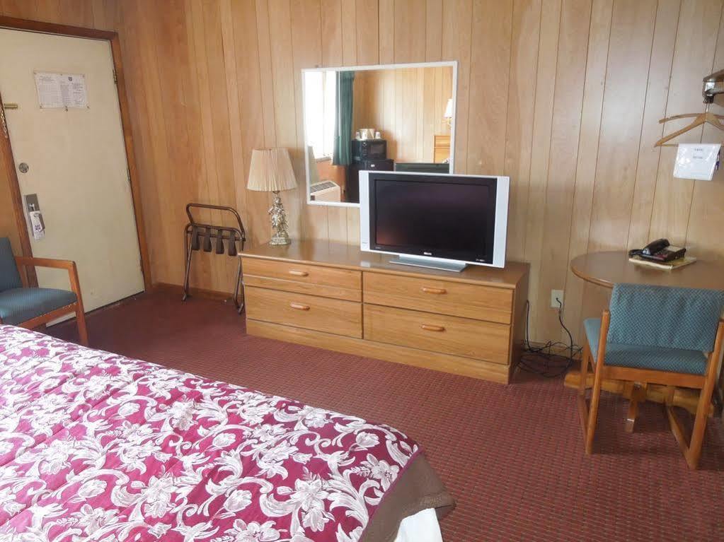 Motel Travel *